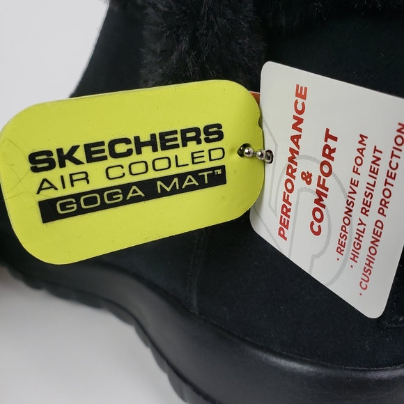 NIB Skechers On The Go Joy Bundle Up Ankle Boots - Picture 5 of 15